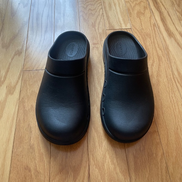 OOFOS black rubber clogs - Picture 3 of 7